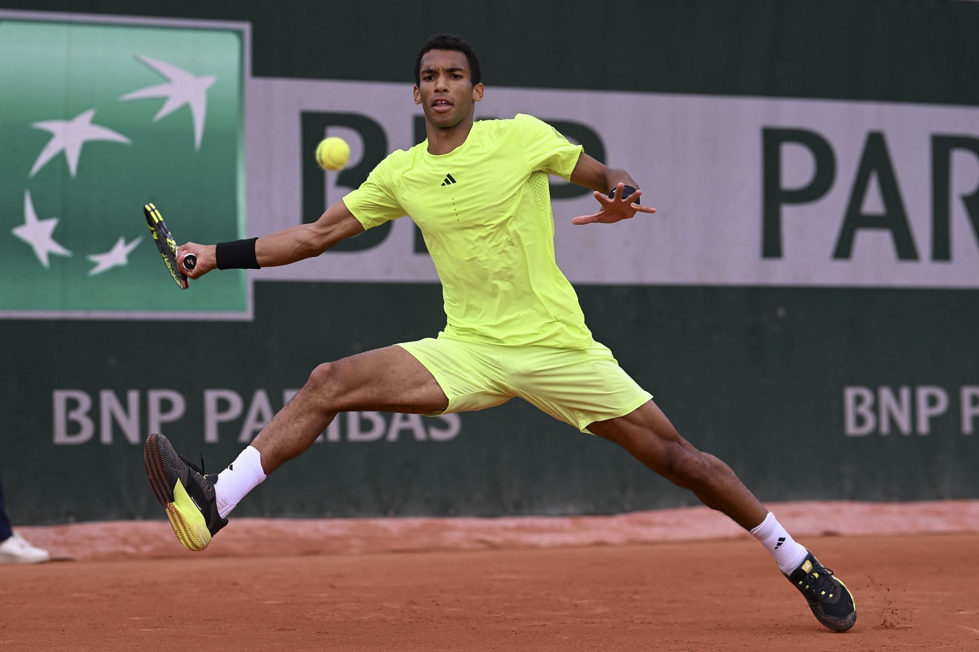 Aliassime in action at the 2025 French Open - Day Three - Source: Getty